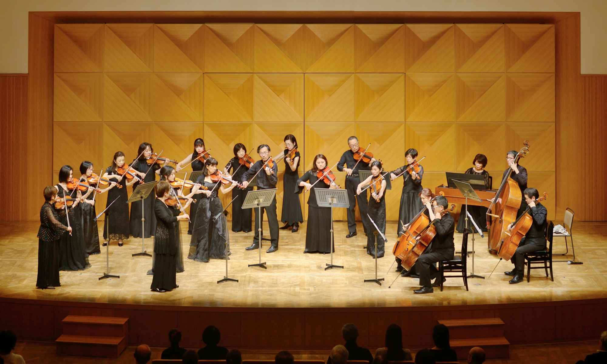 弦楽合奏団 ENSEMBLE MINATO